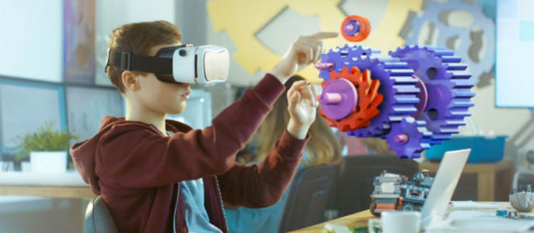 alumno realizando ejercicios de realidad virtual