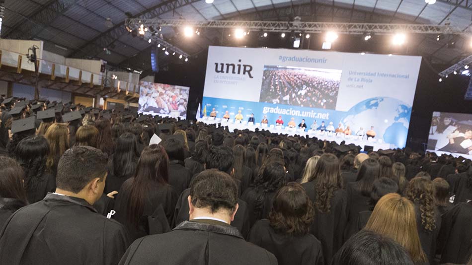 ceremonia de graduación UNIR