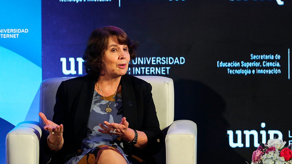 Rosalía Arteaga, presidenta del Consejo Asesor de UNIR Ecuador.