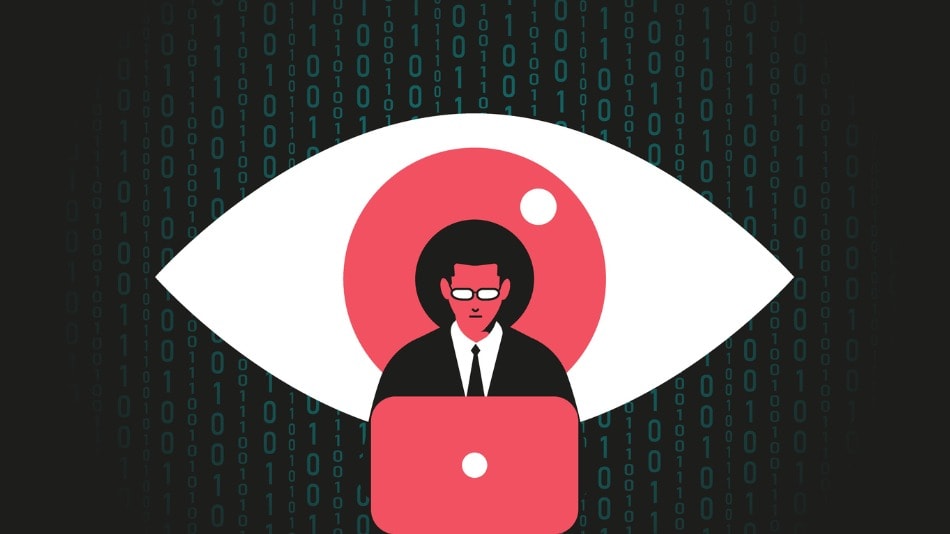 Concepto de como ser hacker, ojo gigante mirando al hombre que trabaja en un ordenador portátil