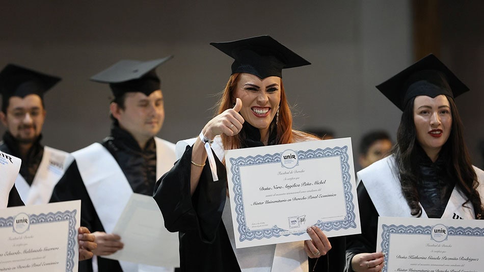 La felicidad los Alumni es también la de los familiares que los acompañan. 