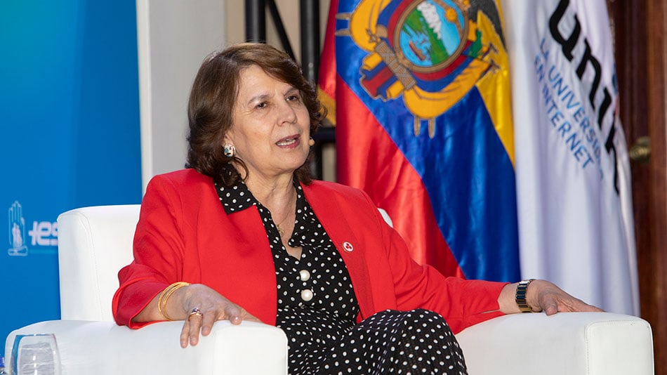 Rosalía Arteaga, presidenta de UNIR en Ecuador.