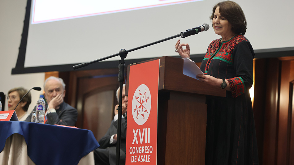 Rosalía Arteaga, presidenta de UNIR en Ecuador, en la clausura del Congreso.