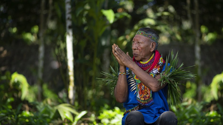 Las tradiciones ancestrales indígenas forman parte del turismo sostenible de Ecuador 