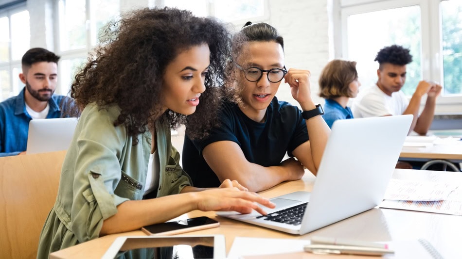 Implementar las técnicas de estudio adecuadas puede marcar la diferencia entre un aprendizaje superficial y un conocimiento profundo y duradero