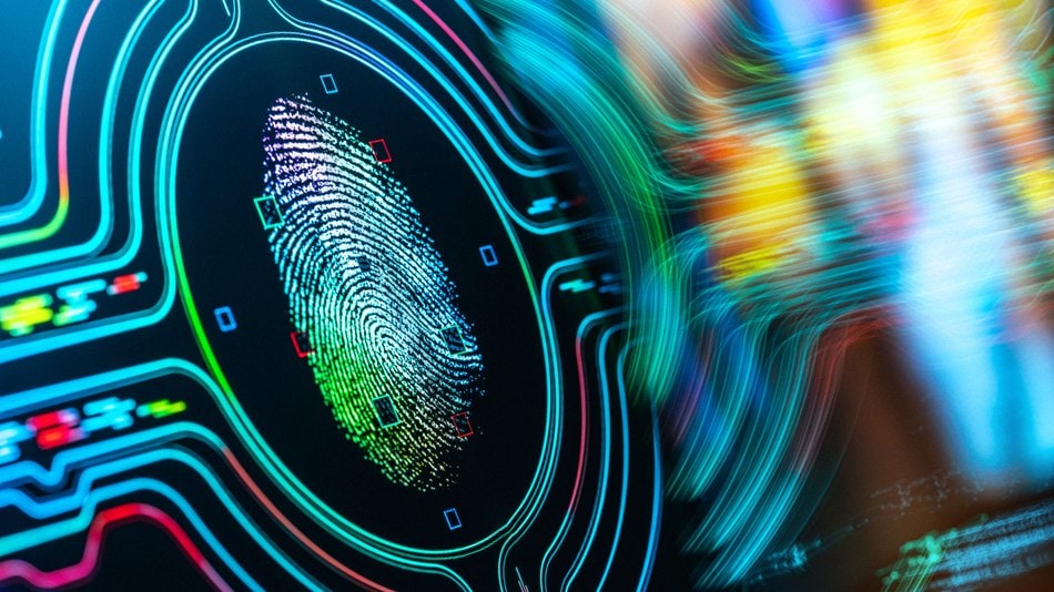 En el plano ético, la recolección masiva de datos biométricos plantea preocupaciones serias