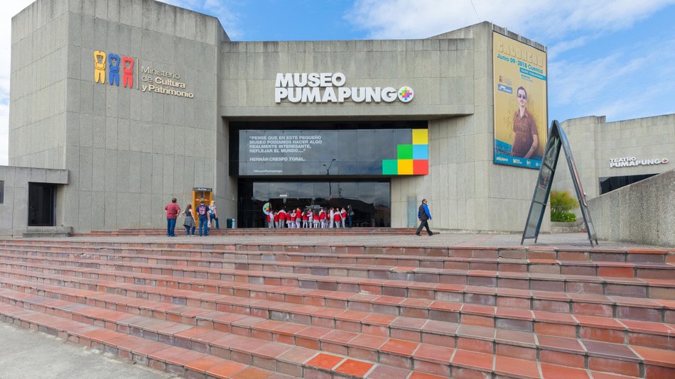 La gestión de museos implica administrar de forma integral una institución cultural, desde la preservación del patrimonio hasta la creación de experiencias que conecten con el público