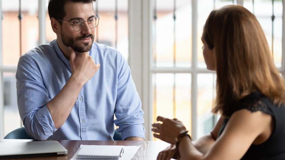 El rapport en coaching funciona como puerta de entrada hacia la seguridad y la sinceridad en el proceso