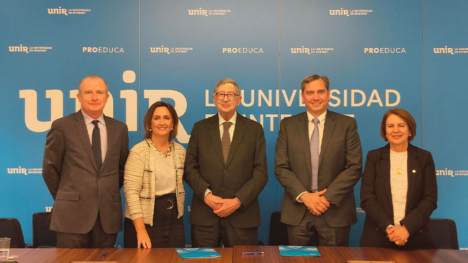 De izquierda a derecha, Rafael Guardans, Elena Mora, Rafael Puyol, Eduardo Falquez y Rosalía Arteaga.