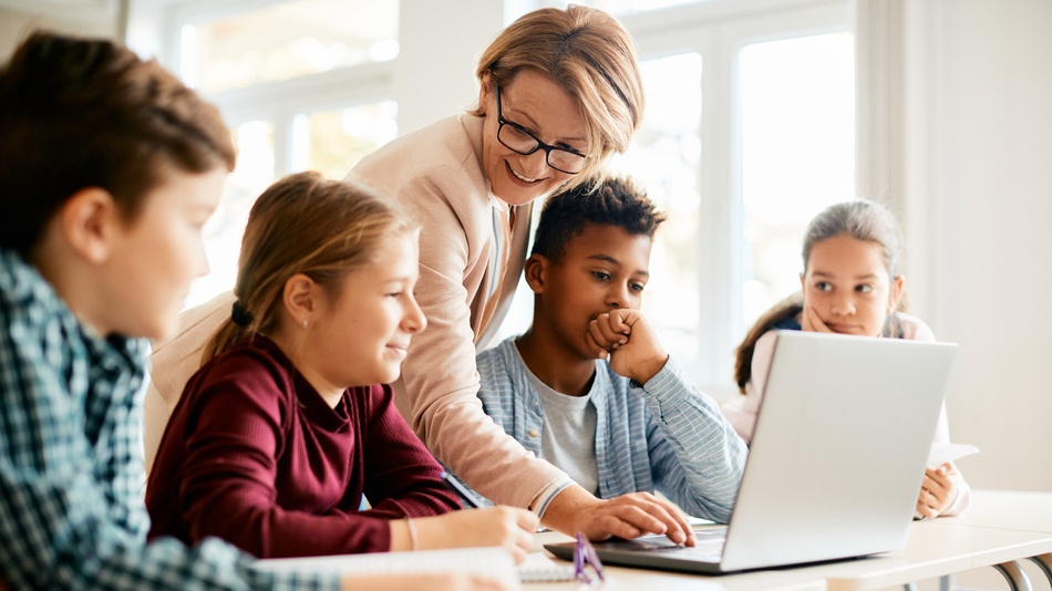 Padlet es una plataforma digital que funciona como un muro colaborativo en línea