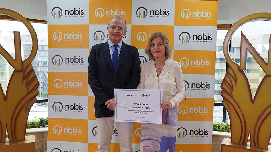 Rafael Guardans, director de Desarrollo Institucional de UNIR, e Isabel Noboa Pont&oacute;n, presidenta ejecutiva de Nobis Holding de Inversiones (NHI).