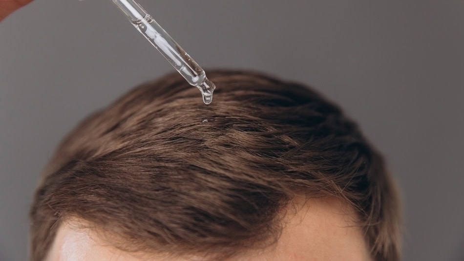 En el Ecuador puedes capacitarte en una academia de cosmetolog&iacute;a o programas avalados por el sistema de cualificaciones profesionales o mediante clases de c online