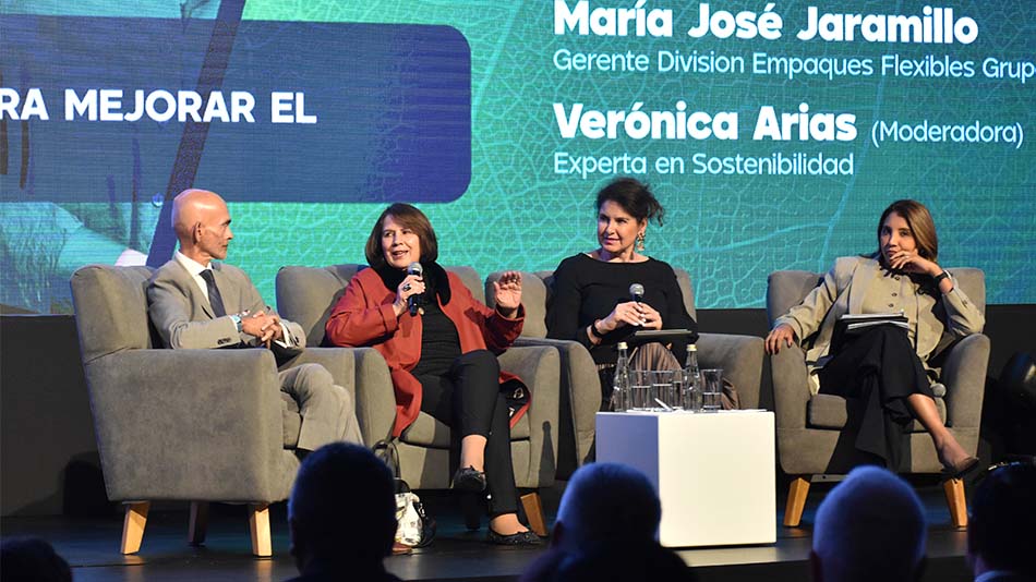 Rosal&iacute;a Arteaga intervino en el panel &lsquo;Estrategias sostenibles para mejorar el bienestar de las personas&rsquo;. 