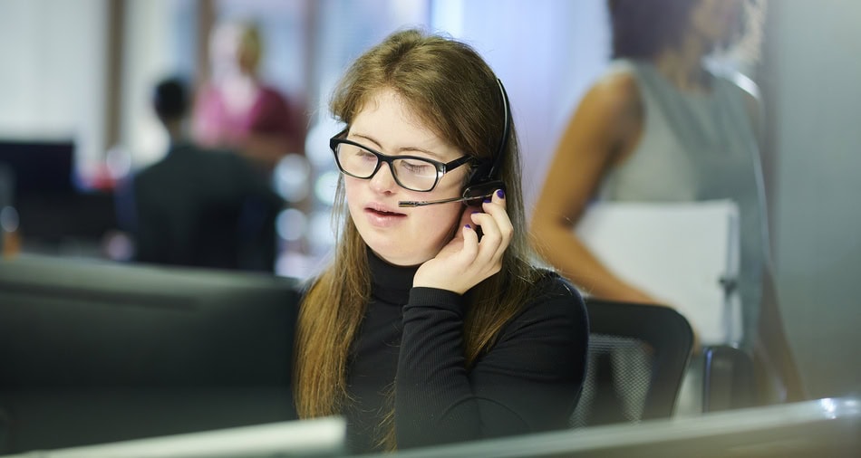Promover la inclusi&oacute;n laboral de personas con discapacidad exige revisar c&oacute;mo se recluta y se comunica una vacante, la forma en que se dise&ntilde;a el puesto y la evaluaci&oacute;n del desempe&ntilde;o