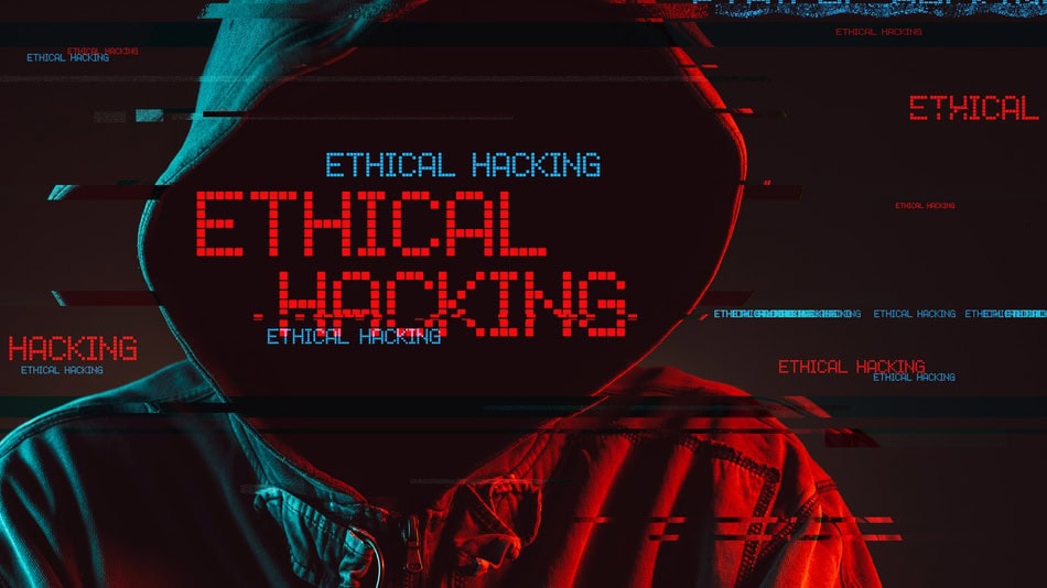 Si comienzas con cursos de ciberseguridad desde cero, lo mejor es seguir con credenciales introductorias y avanzar hacia certificaciones como ISC2 Certified in Cybersecurity