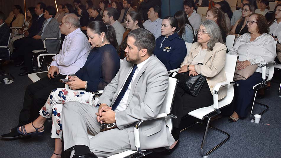 La capacitaci&oacute;n fue dirigida a 70 representantes del CES y de instituciones acad&eacute;micas.