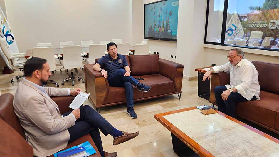 De izquierda a derecha: Jorge Loayza, Francisco Morán y Manuel Herrera.