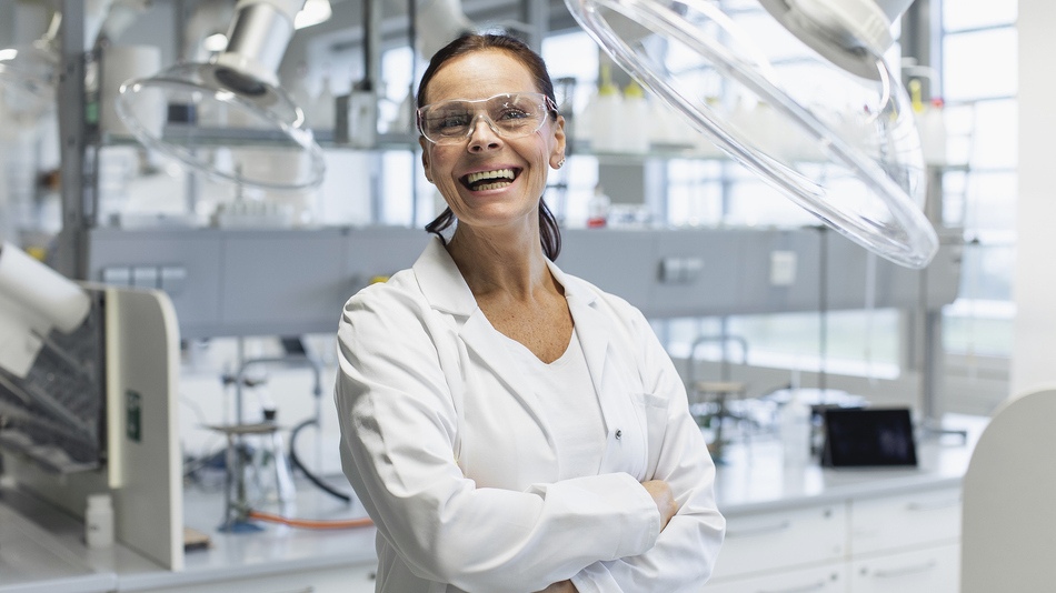 La incorporación de equipos de diagnóstico, software clínico y sistemas de monitoreo ha convertido a la ingeniería biomédica en un campo que conecta la tecnología con las necesidades de hospitales, laboratorios y empresas de salud