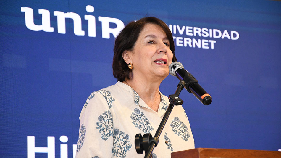 Rosal&iacute;a Arteaga, presidenta de UNIR en Ecuador.
