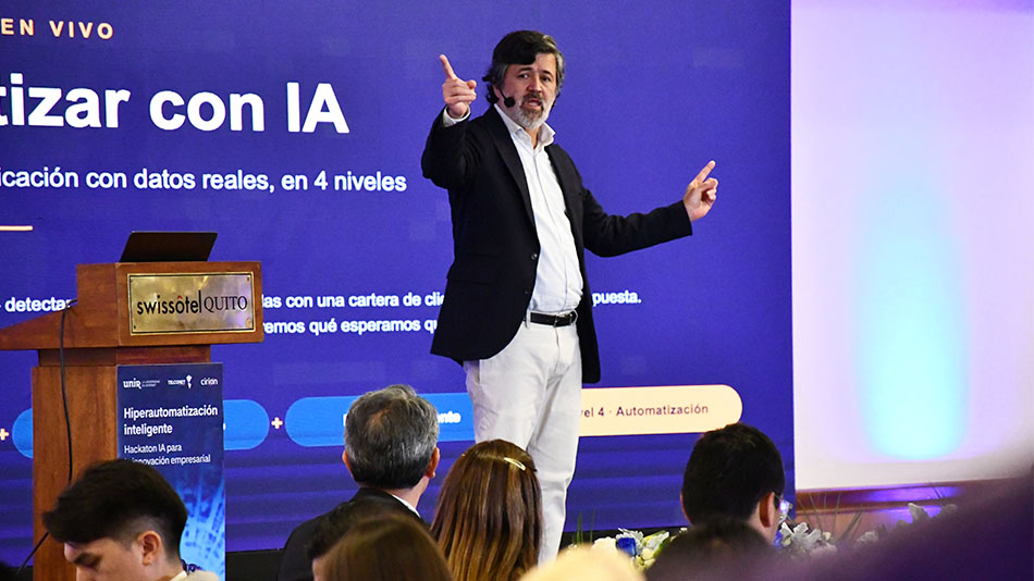 Jorge Torres Jim&eacute;nez, director de la Escuela Superior de Ingenier&iacute;a y Tecnolog&iacute;a de UNIR.