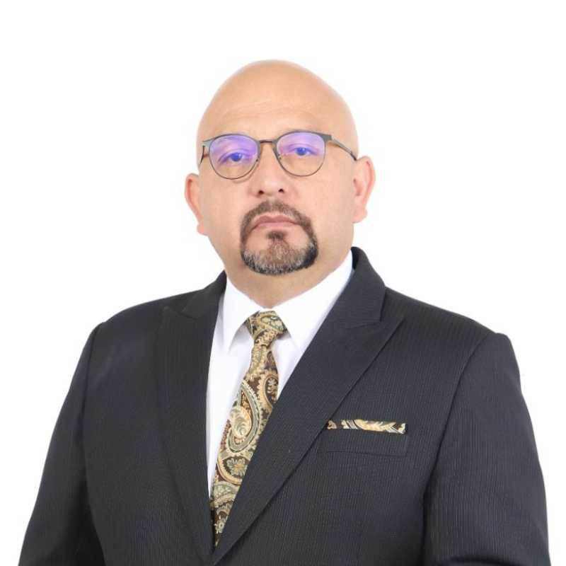 Alberto Leonel Santillán Molina, Experto asociado