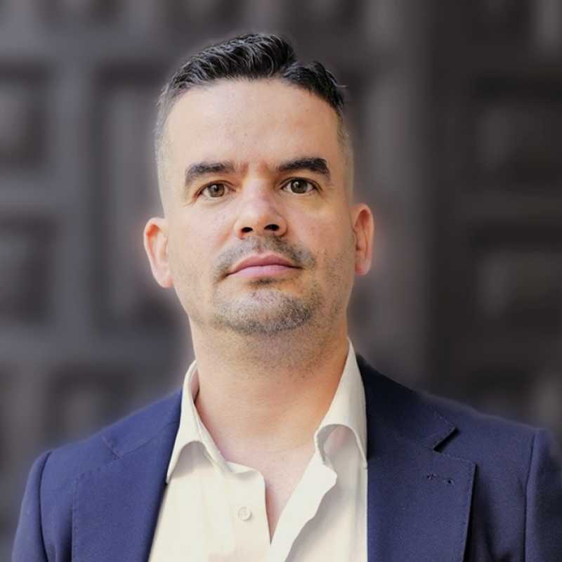 Alién García Hernández, Docente UNIR