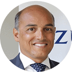 Carlos Esteban, Experto asociado