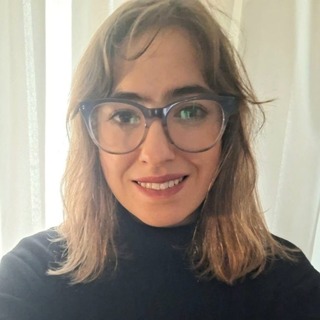 Carmela María Macías Barbé, Experta asociada