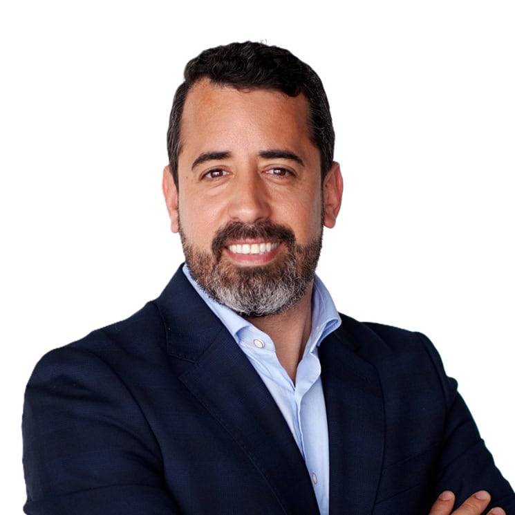 Christian Moreno Lara, Experto asociado