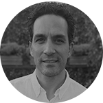 David Bella Villanueva, Experto asociado