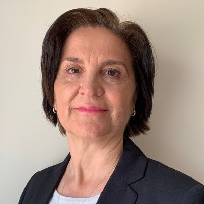 Dolores Romero López, Experto asociado