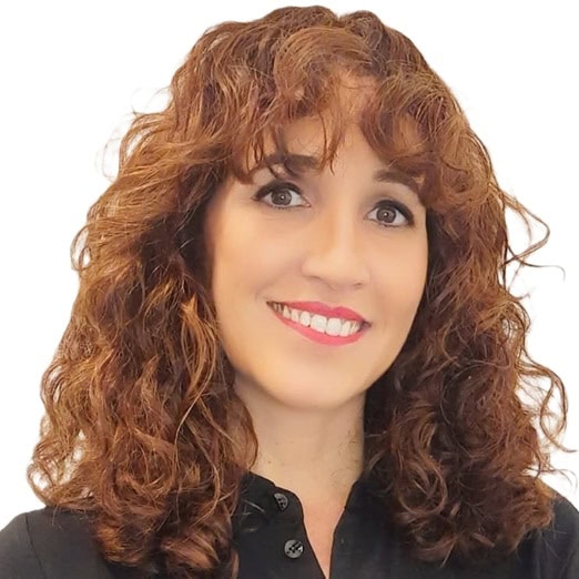 Estela Pérez Miralles, Profesora