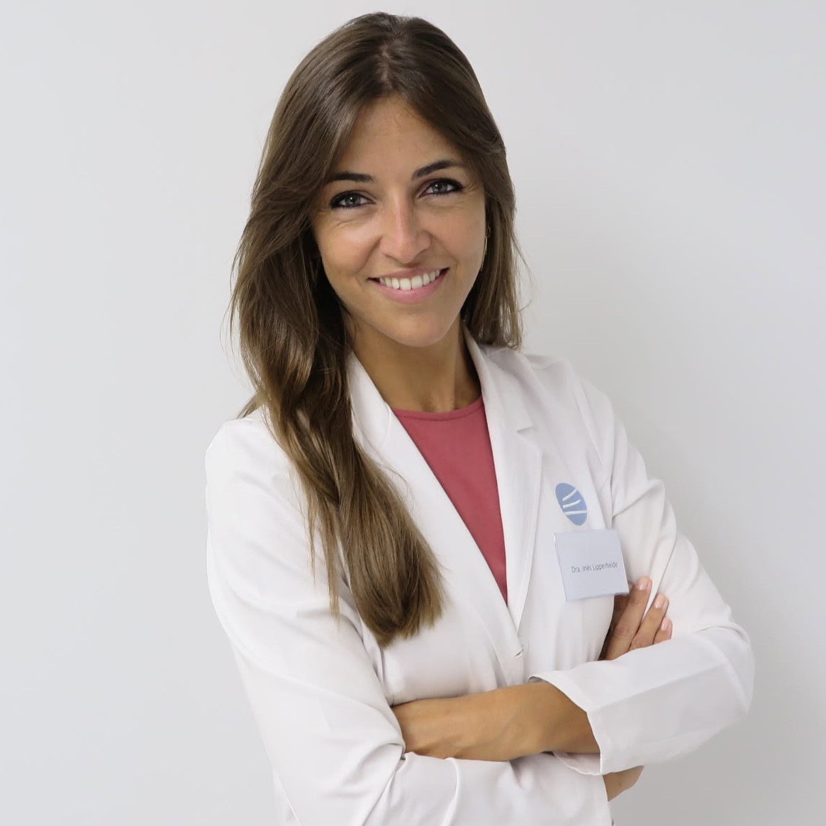 Inés Lipperheide Vallhorant, Experta Asociada