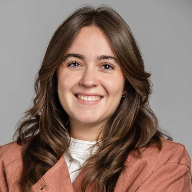 Isabel García Latorre, Experta asociada