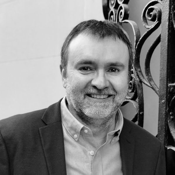 Ismael Nafría Mitjans, Director asociado