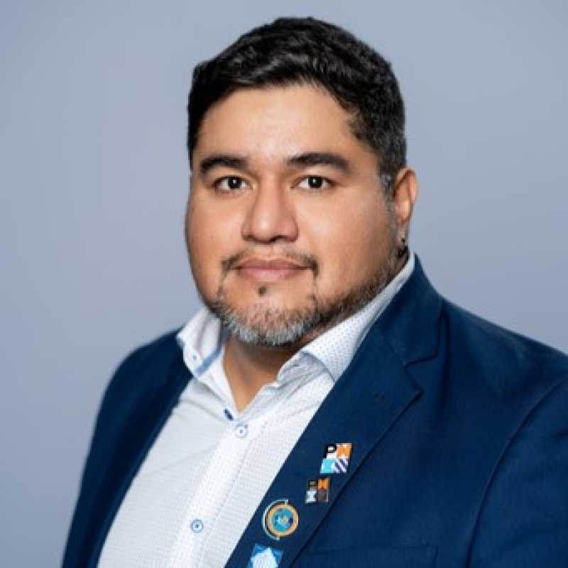 Luis Eduardo Reyes Plasencia, Experto Asociado