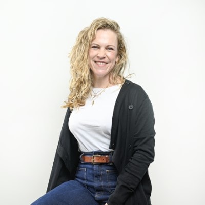 Macarena Julia Bañuelos, Docente UNIR