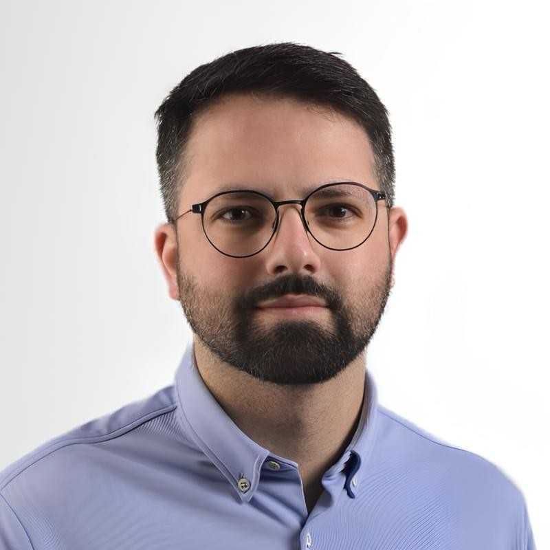 Miguel Llamazares Hidalgo, Experto asociado