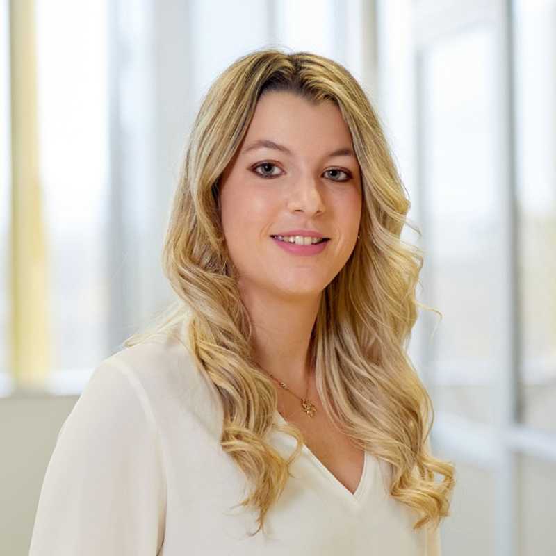 Paula Morella Avinzano, Docente UNIR