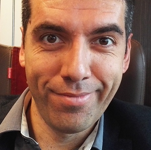 Rodrigo Hormazábal Lama, Experto asociado