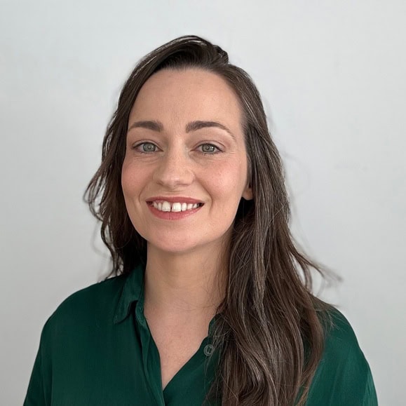 Sara Alexandra Lindberg Fontes, Experta Asociada