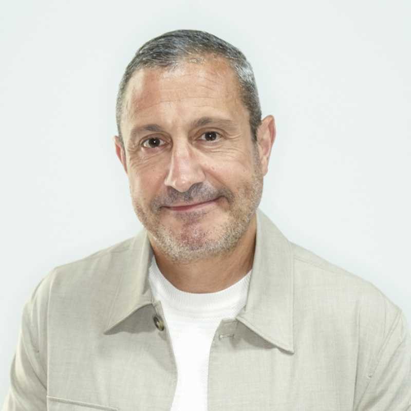 Sergio Lirón Borumburo, Profesor