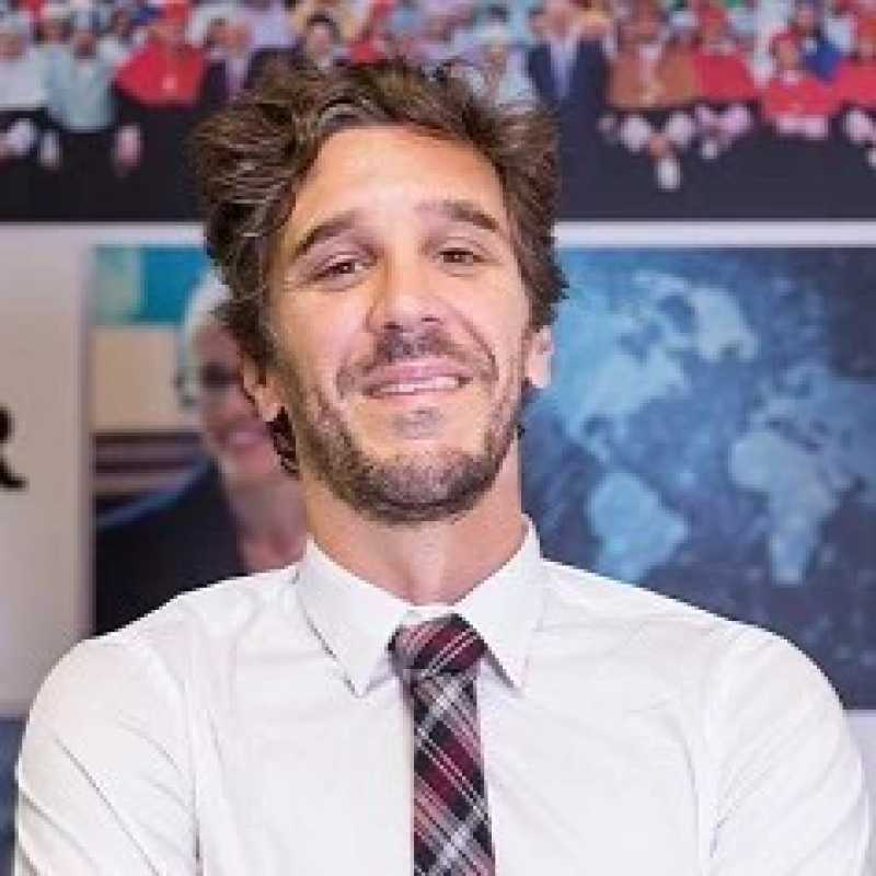 Victoriano Darias de las Heras, Experto asociado