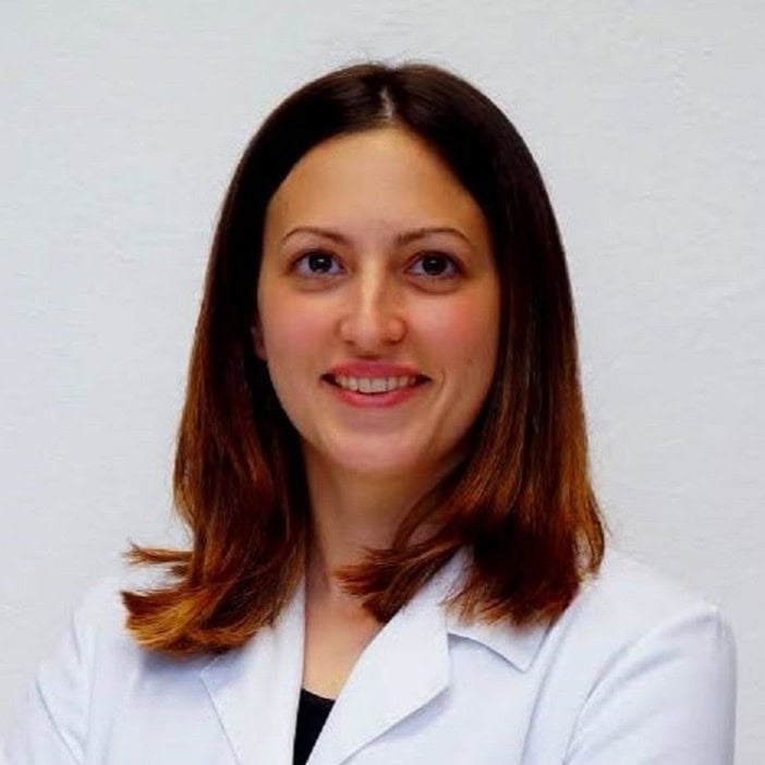 Zenaida Vázquez Ruiz, Experto asociado